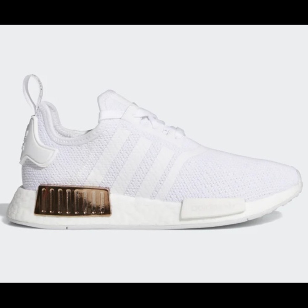 NWT Adidas women’s NMD_R1 Cloud White Size 7.5